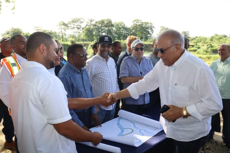 Gobierno anuncia trabajos de canalización del río Joba en Gaspar Hernández