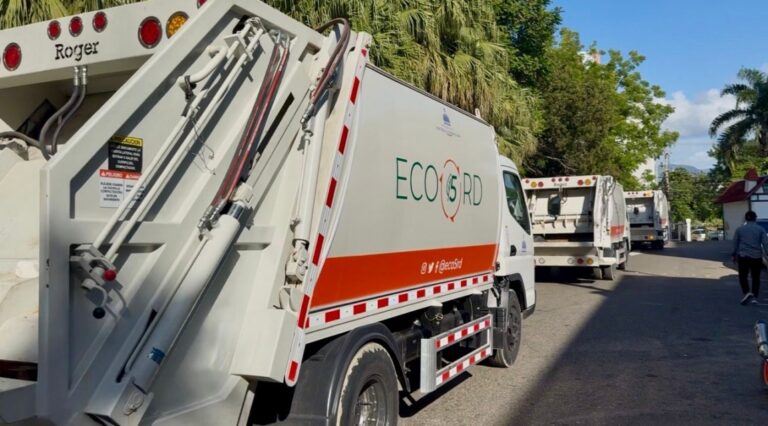 Alcalde Ulises Rodríguez pone en marcha “Limpieza Navideña Eco5RD”