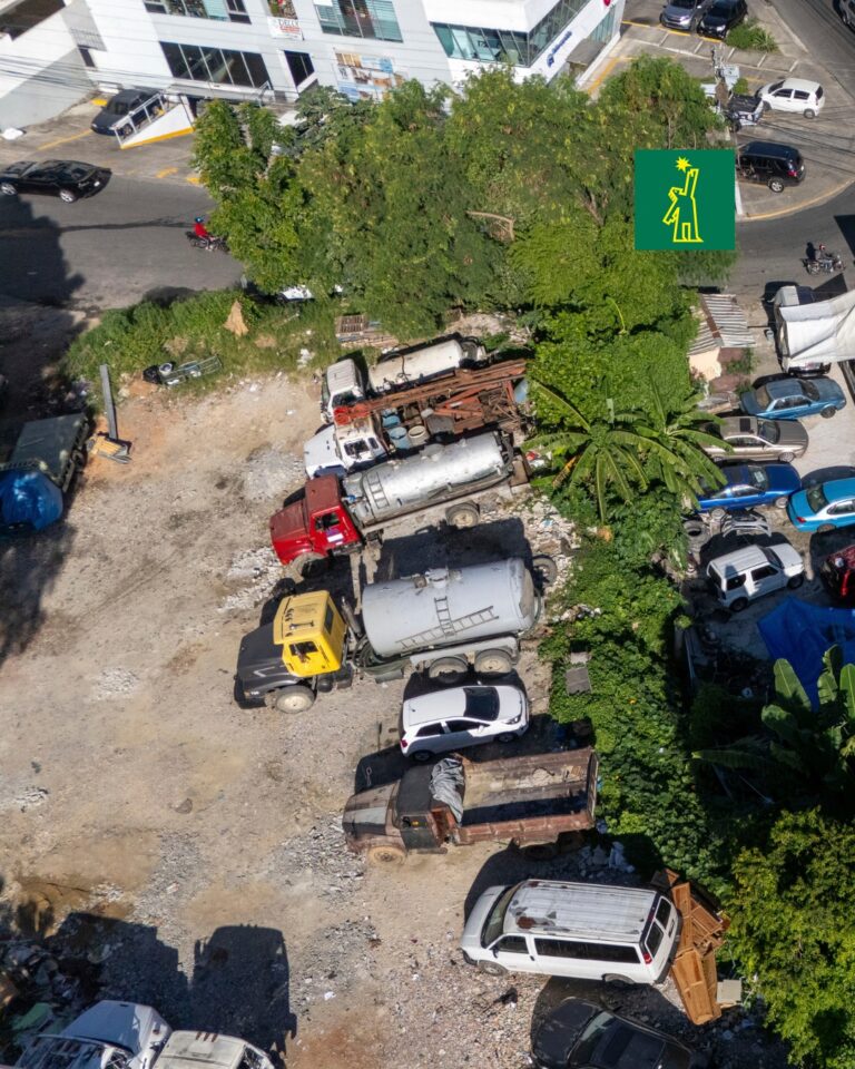 Confusa propiedad y falta de control municipal agravan desorden en Los Jardines