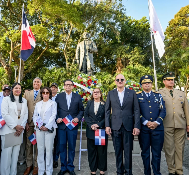 Alcalde Ulises Rodríguez llama a honrar el legado de Juan Pablo Duarte con acciones y compromiso ciudadano