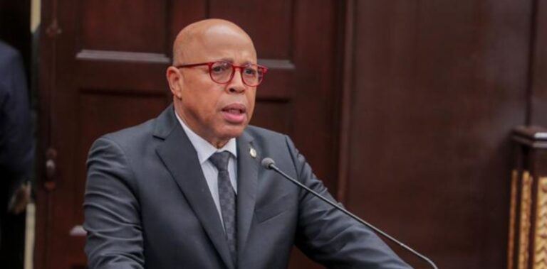 Waldys Taveras deplora Pacheco “desconozca” separación de poderes