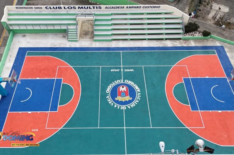 Alcaldía de La Vega: Remozamiento cancha del sector Los Multis.