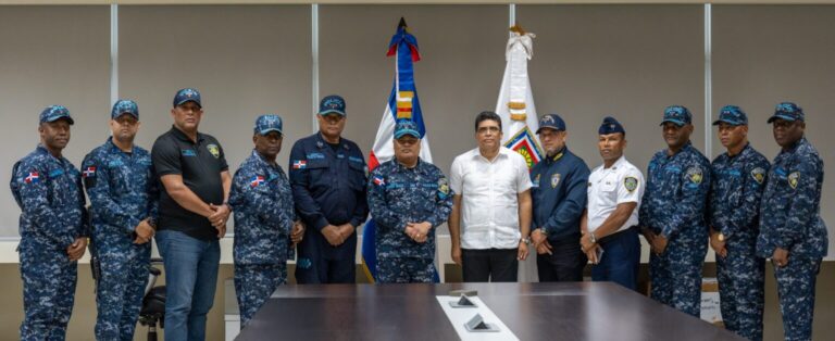 Alcalde coordina estrategias de seguridad con nuevo director regional PN Gral. Wandy Madé