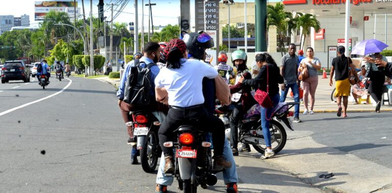 ¿Se tomarán cartas contra motoconchistas? Lo que dijo Ulises Rodríguez tras muerte de chofer en Santiago