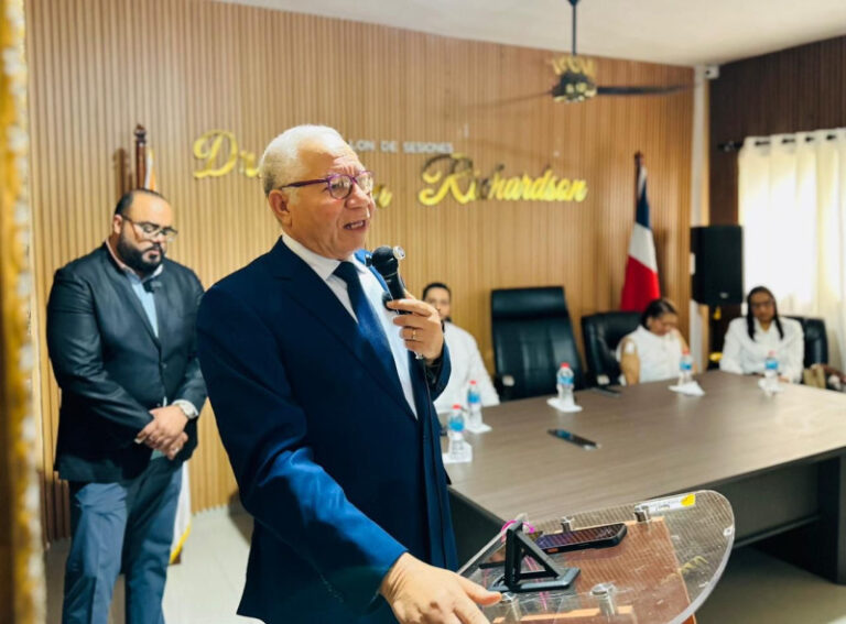 Municipalista Pedro Richardson anuncia Multiuso Techado para la Otra Banda