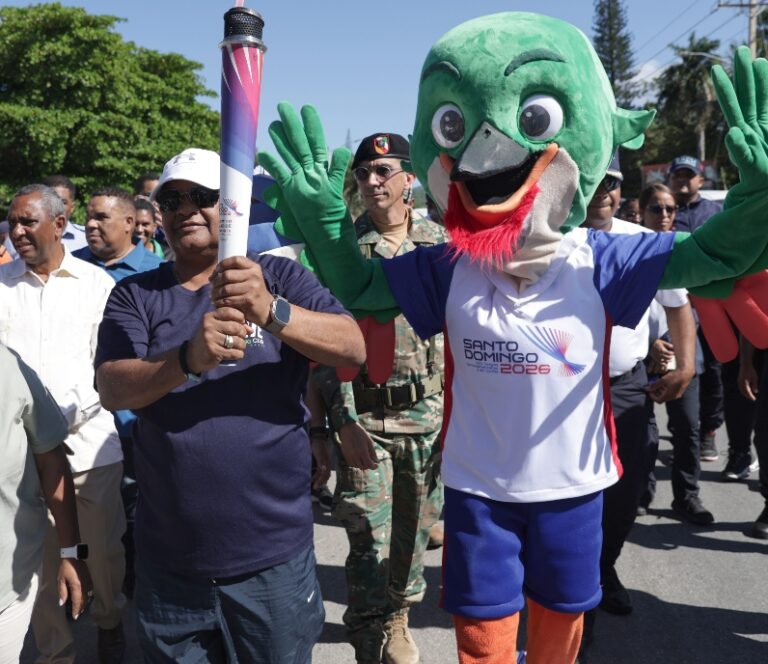 Barahona se une al recorrido de la antorcha de Juegos Centroamericanos y del Caribe