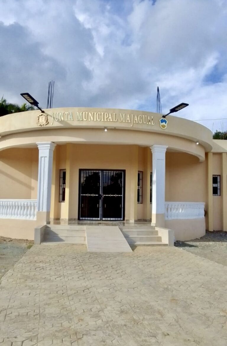 Proceso de comparación de precios para construcción de aceras y contenes del distrito municipal Majagual