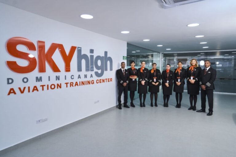 Aerolínea Sky High Dominicana inaugura moderno centro de entrenamiento aeronáutico