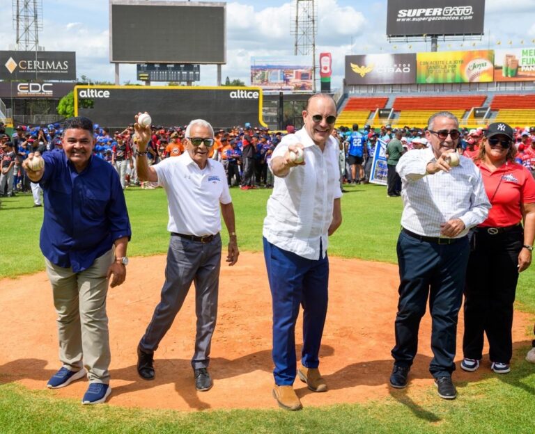 Con bonita ceremonia inauguran Torneo de Béisbol de la Liga Chino Suazo con 1300 niños – El Nuevo Diario (República Dominicana)