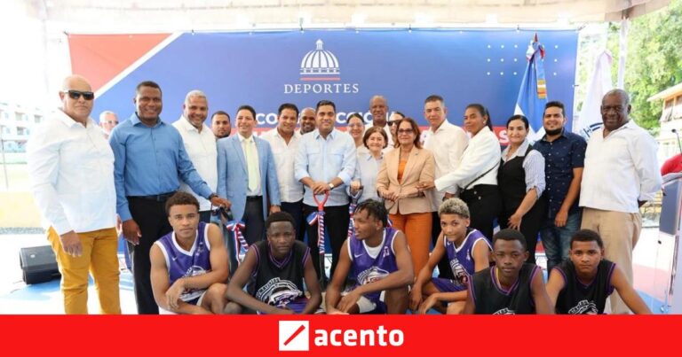 Ministro Kelvin Cruz inicia construcción del Techado multiuso de Matanzas, Prov. Peravia, con inversión de 28 millones