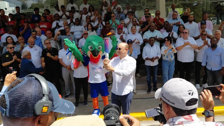 Santiago recibe la antorcha de los Juegos Centroamericanos y del Caribe a 40 días de la inauguración