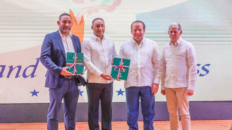 Manolito presenta avances del Plan de Ordenamiento Territorial de Verón-Punta Cana con miras al 2035