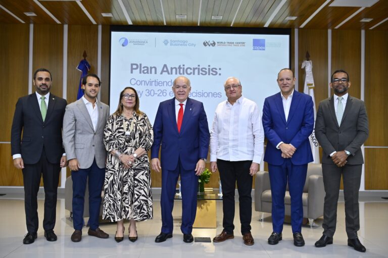 DGII presenta a empresarios de Santiago los beneficios de la Ley 30-26