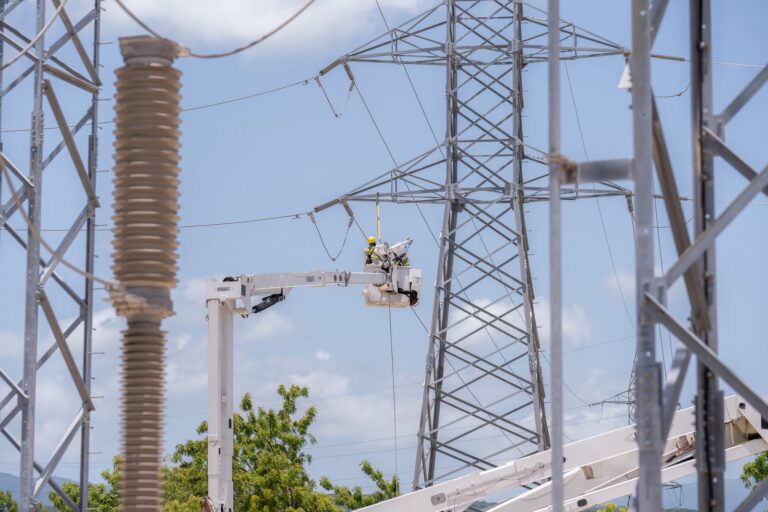 ETED realizará mantenimiento de la línea de transmisión eléctrica este sábado en Barahona