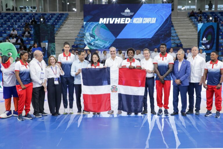 Presidente inaugura los pabellones de voleibol y taekwondo en el Centro Olímpico