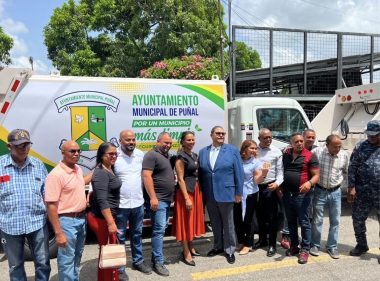 Ayuntamiento de Puñal incorpora cinco camiones compactadores para recolección de desechos