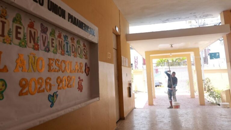 Ministerio afina detalles en centros para recibir estudiantes el lunes