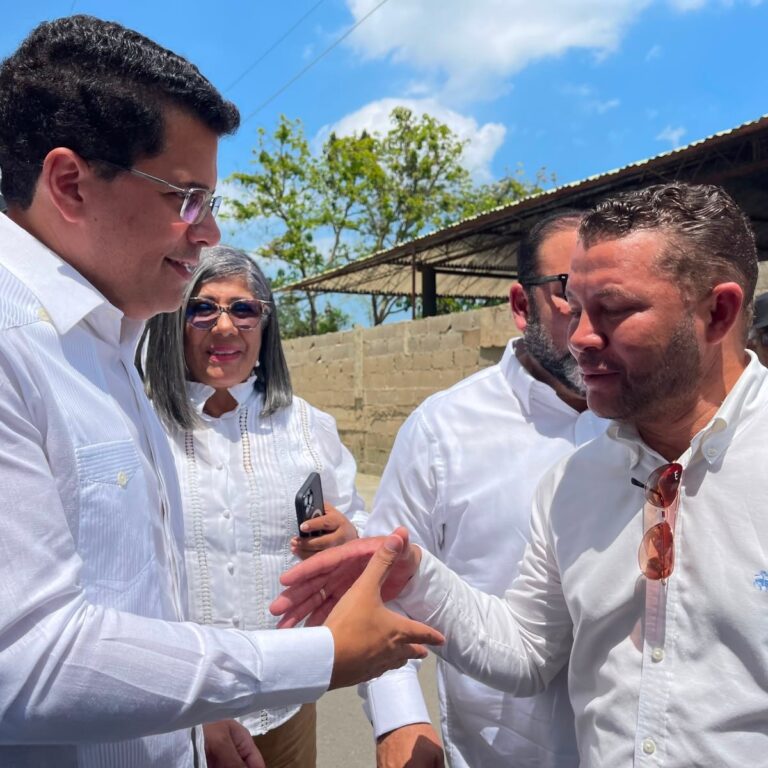 Regidor y periodista Roberto Ureña brinda su apoyo a David Collado para la Presidencia de RD – El Nuevo Diario (República Dominicana)