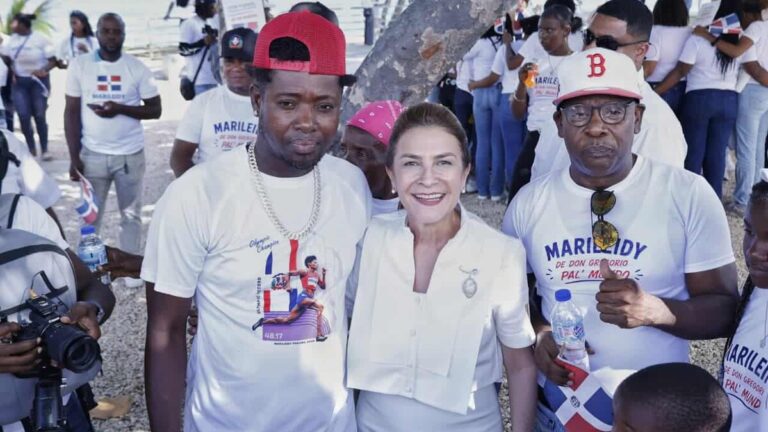 Carolina Mejía celebra aniversario de la ciudad de Santo Domingo con respaldo a Marileidy Paulino