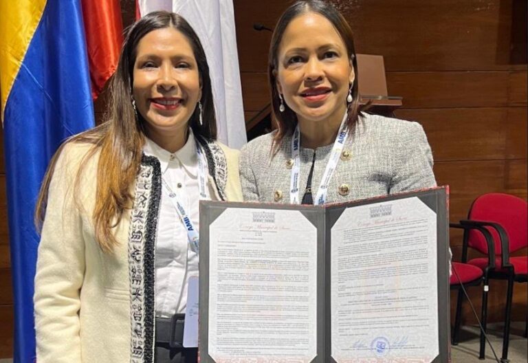Adova es reelecta en presidencia de Red Latinoamericana de Concejales de Flacma