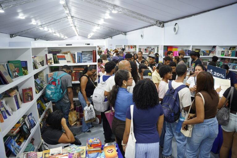 Gran asistencia marca el primer día de la Feria Internacional del Libro Santo Domingo 2026