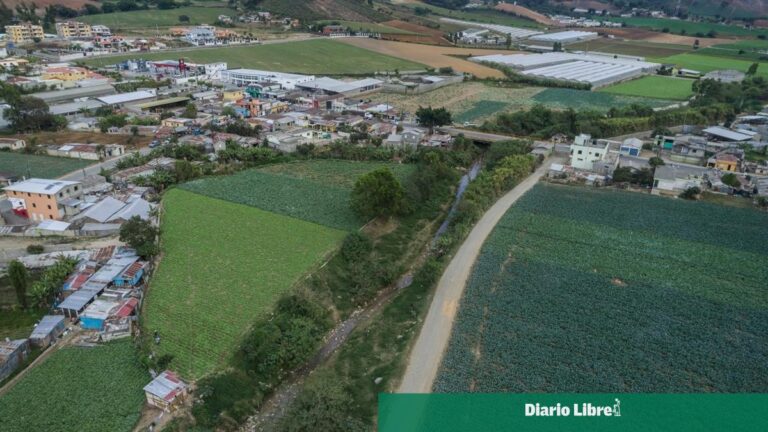 Dictan coerción a hombre arrestado mientras extraía arena del río Tireo