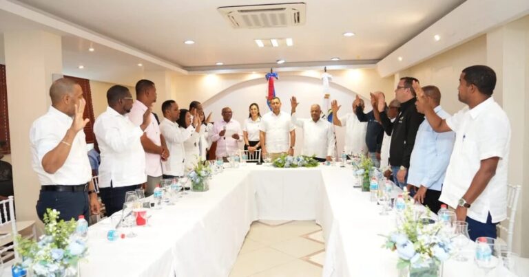 Eligen al alcalde de Consuelo presidente de Fedomu Región Higuamo