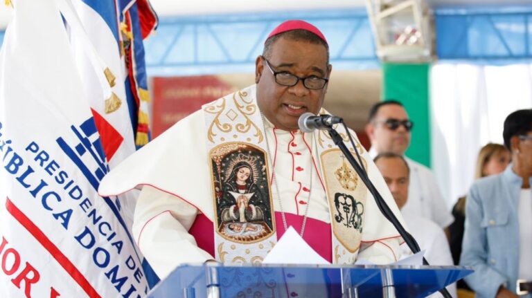Monseñor Castro Marte destaca transformación policial impulsada por el presidente Luis Abinader y afirma que tiene una visión clara de hacia dónde debe caminar la seguridad