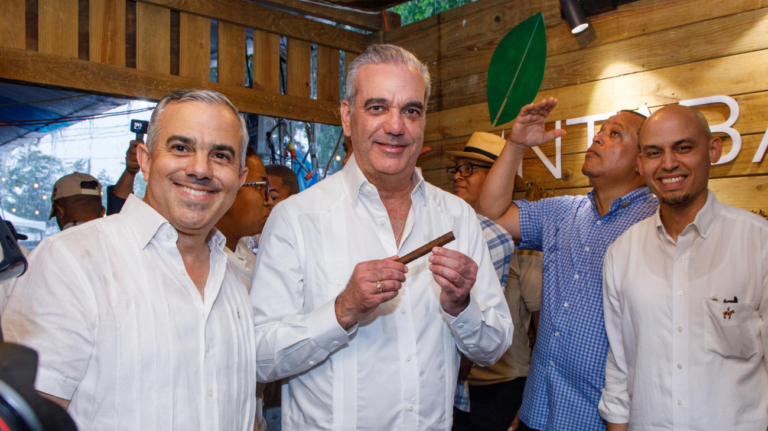Presidente Luis Abinader destaca éxito de Expo Cibao como plataforma para impulsar los negocios en el Cibao