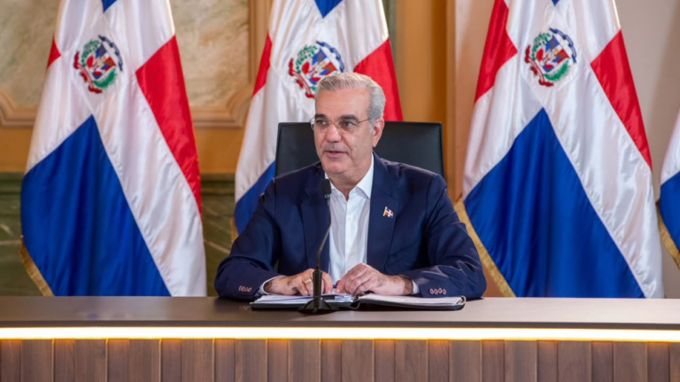 Presidente Luis Abinader destaca reducción del déficit habitacional mientras Gobierno impulsa la construcción y entrega de viviendas