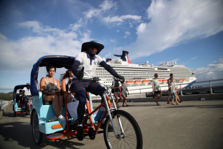 República Dominicana supera los 16,000 visitantes en un solo día con la llegada de cuatro cruceros a Puerto Plata y Pedernales