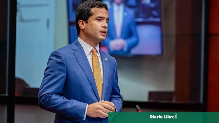 Senador Omar Fernández fue hospitalizado tras presentar un cuadro de agotamiento